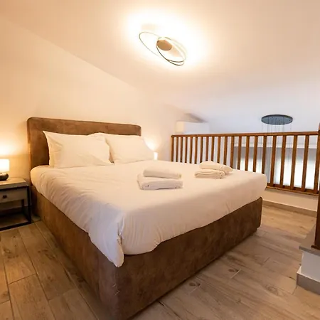 Karras' Semesterbostad Paralia Dionysiou