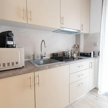 Karras' * باراليا ديونيسيو