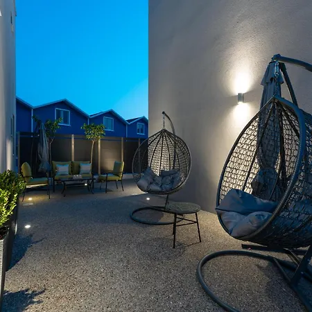 Karras' باراليا ديونيسيو