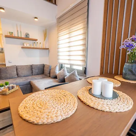 Karras' Feriehus Paralia Dionisiou